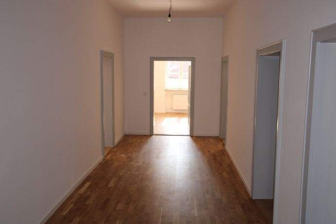 Etagenwohnung Vilsbiburg - 3 Zimmer, 141 m&sup2;, 1.200&euro; | Angebot:25797218