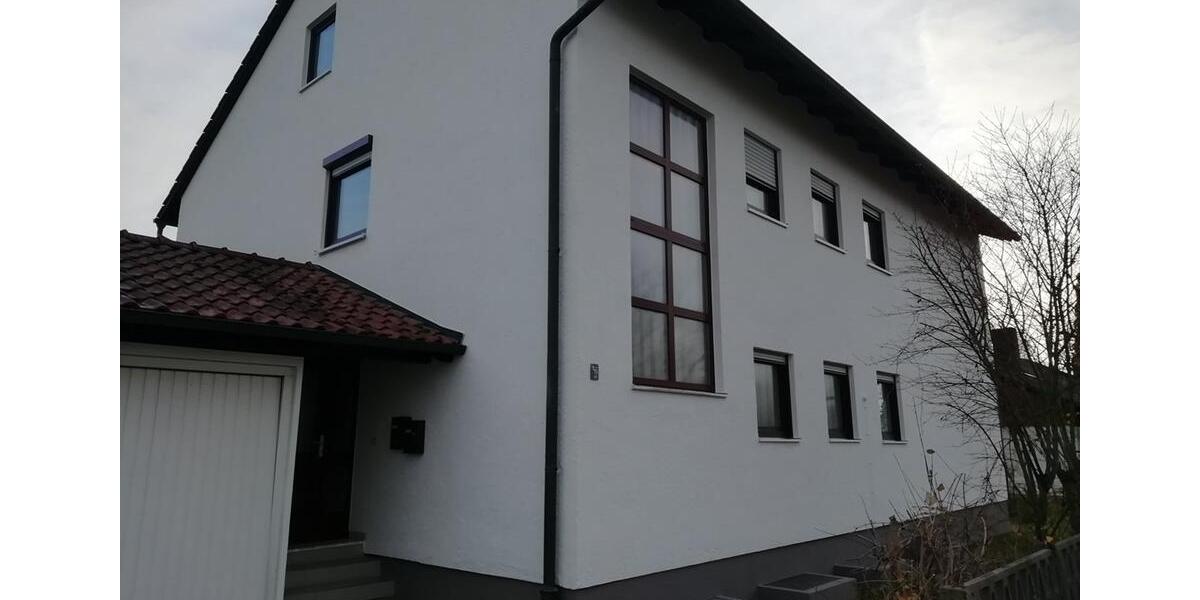 Etagenwohnung Mallersdorf-Pfaffenberg Pfaffenberg - 4 Zimmer, 80 m&sup2;, 700&euro; | Angebot:25968180