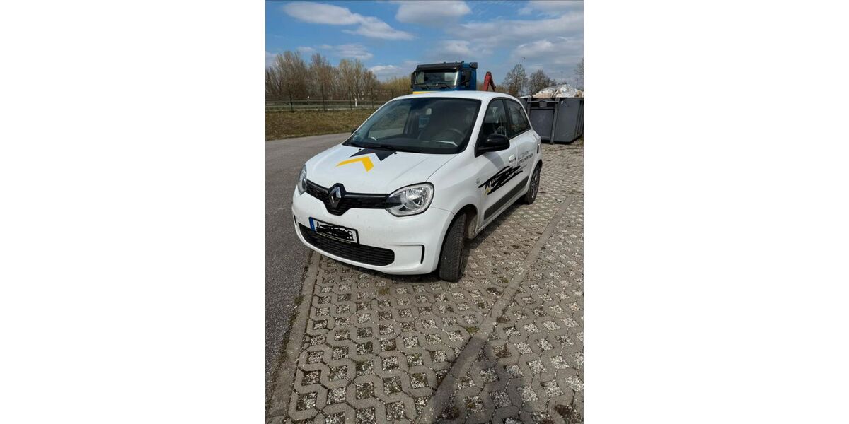 Renault Twingo 10.704 km 13.200 &euro; Essenbach 84051