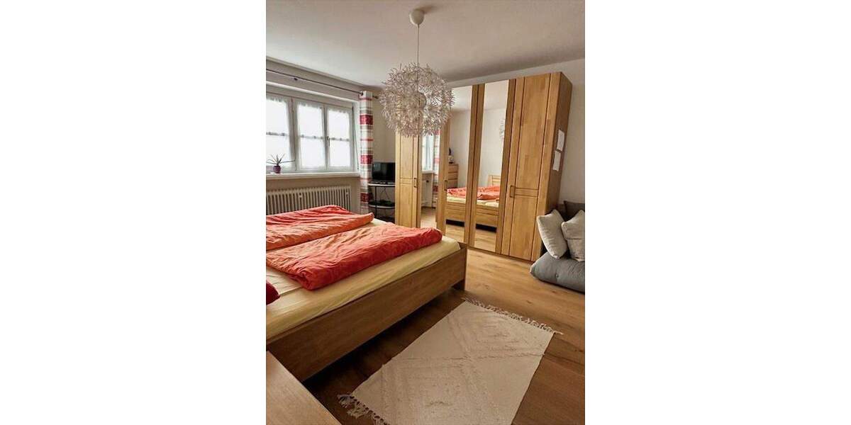 Einfamilienhaus Nandlstadt - 8 Zimmer, 300 m&sup2;, 930.000&euro; | Angebot:25716310