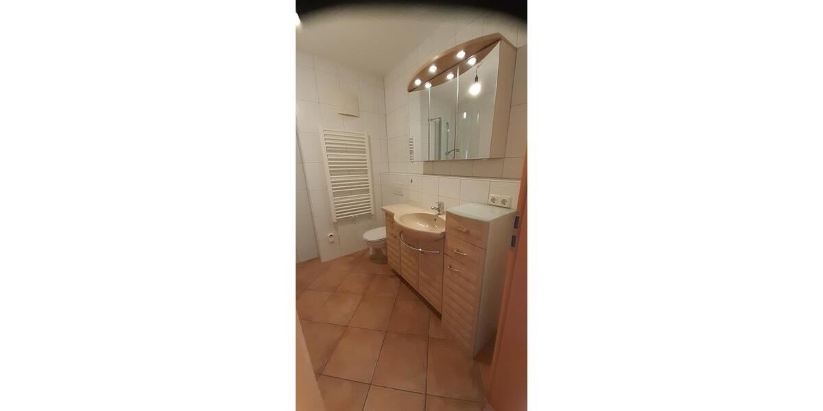 Etagenwohnung Dingolfing - 2 Zimmer, 71 m&sup2;, 850&euro; | Angebot:27605159