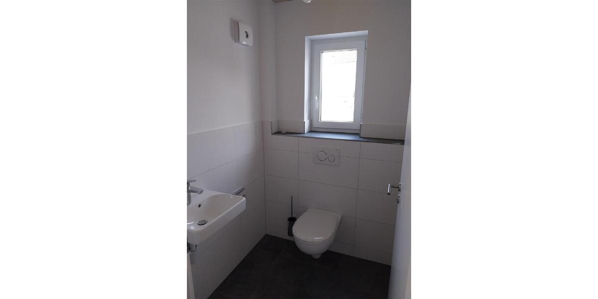 Doppelhaushälfte Geisenhausen - 6 Zimmer, 126 m&sup2;, 1.760&euro; | Angebot:25756178