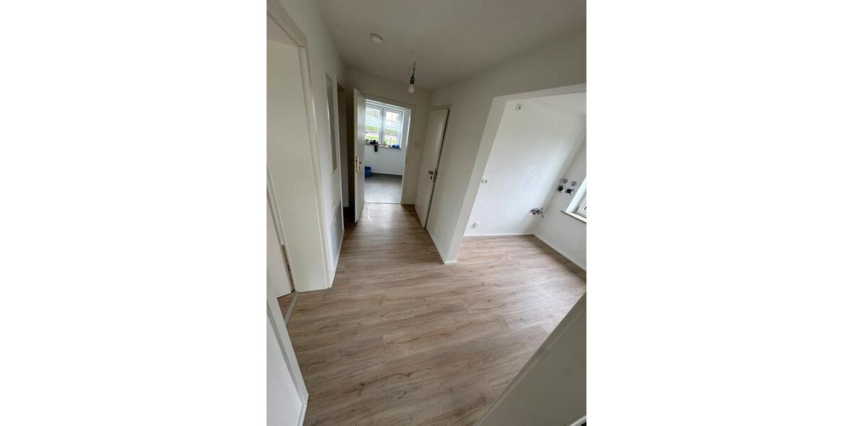 Etagenwohnung Gerzen - 3 Zimmer, 65 m&sup2;, 850&euro; | Angebot:25151882