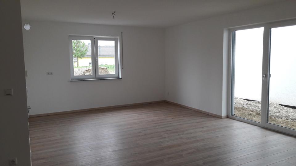 Etagenwohnung Mallersdorf-Pfaffenberg Pfaffenberg - 3 Zimmer, 80 m&sup2;, 850&euro; | Angebot:26006501