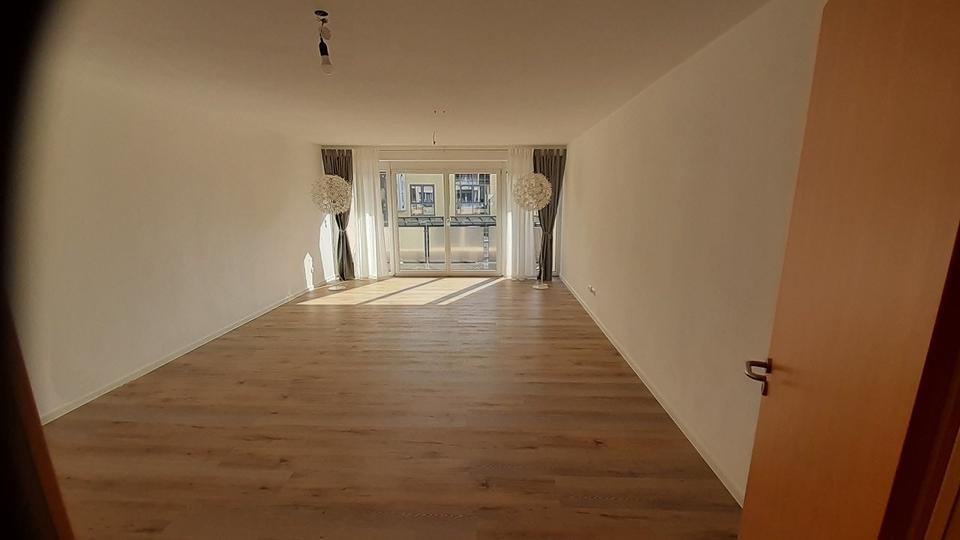 Etagenwohnung Dingolfing - 2 Zimmer, 71 m&sup2;, 850&euro; | Angebot:27605159