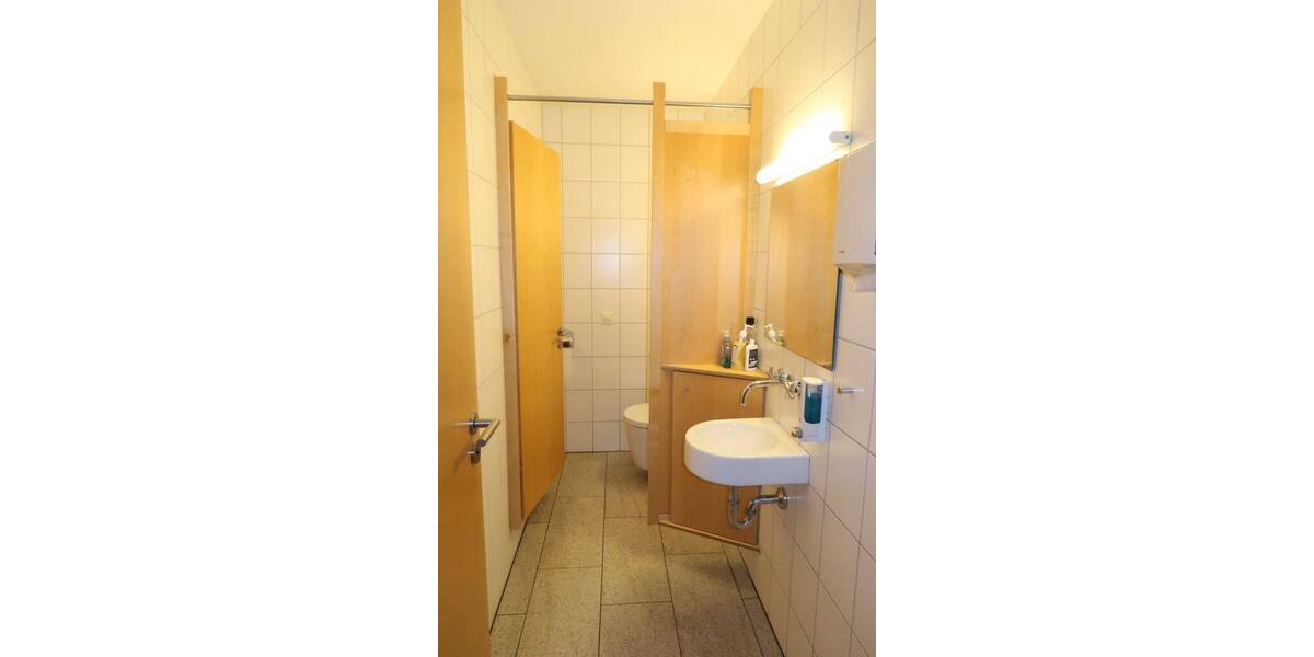 Gewerbeobjekt Geisenhausen - 5 Zimmer, 1.400&euro; | Angebot:25667283