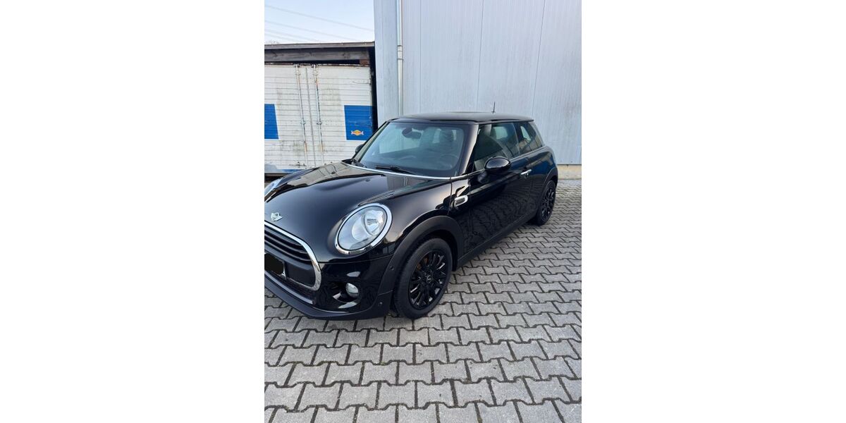 Mini ONE 107.000 km 9.500 &euro; Dingolfing 84130