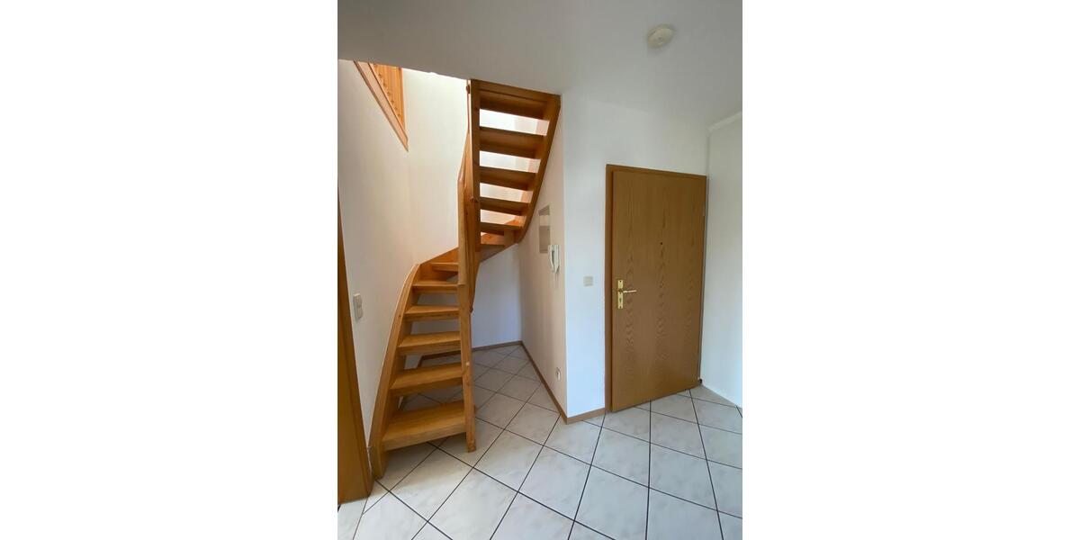 Maisonettenwohnung Moosburg an der Isar - 4.5 Zimmer, 92 m&sup2;, 1.350&euro; | Angebot:25403404