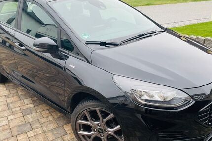 Ford Fiesta 29.900 km 15.700 &euro; Wildenberg 93359