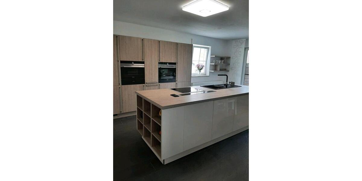 Einfamilienhaus Bruckberg - 6 Zimmer, 140 m&sup2;, 1.950&euro; | Angebot:27553232