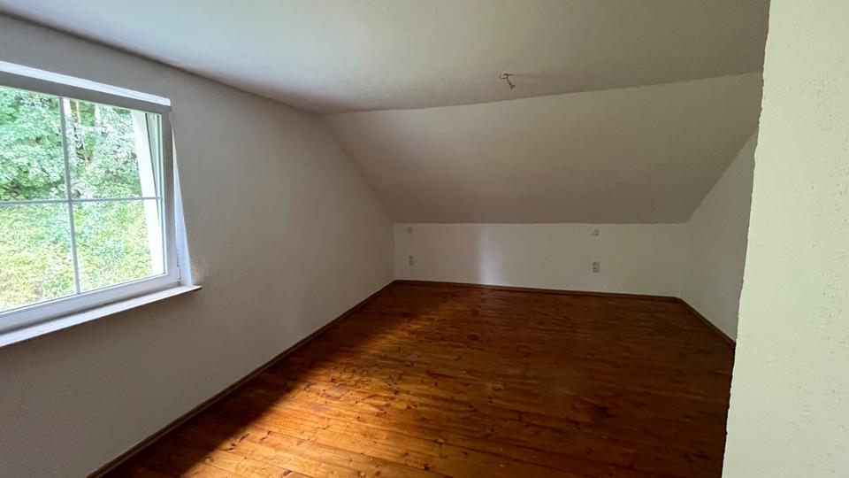 Einfamilienhaus Dingolfing - 3 Zimmer, 115 m&sup2;, 1.000&euro; | Angebot:27532768
