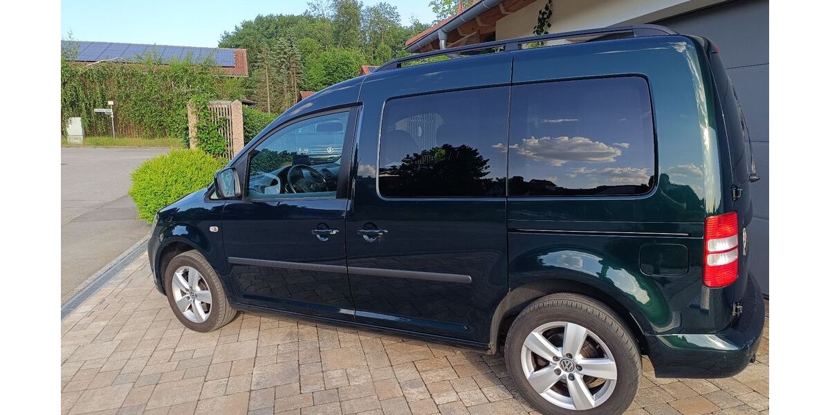VW Caddy 251.300 km 8.900 &euro; Rottenburg an der Laaber 84056