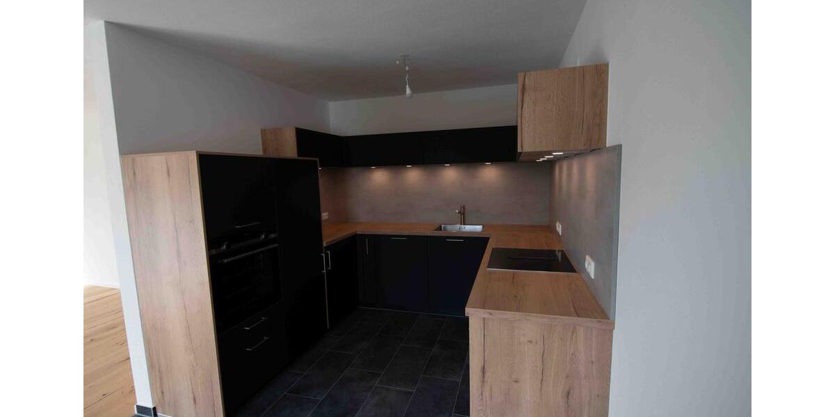 Etagenwohnung Bockhorn - 4 Zimmer, 102 m&sup2;, 1.950&euro; | Angebot:26398526