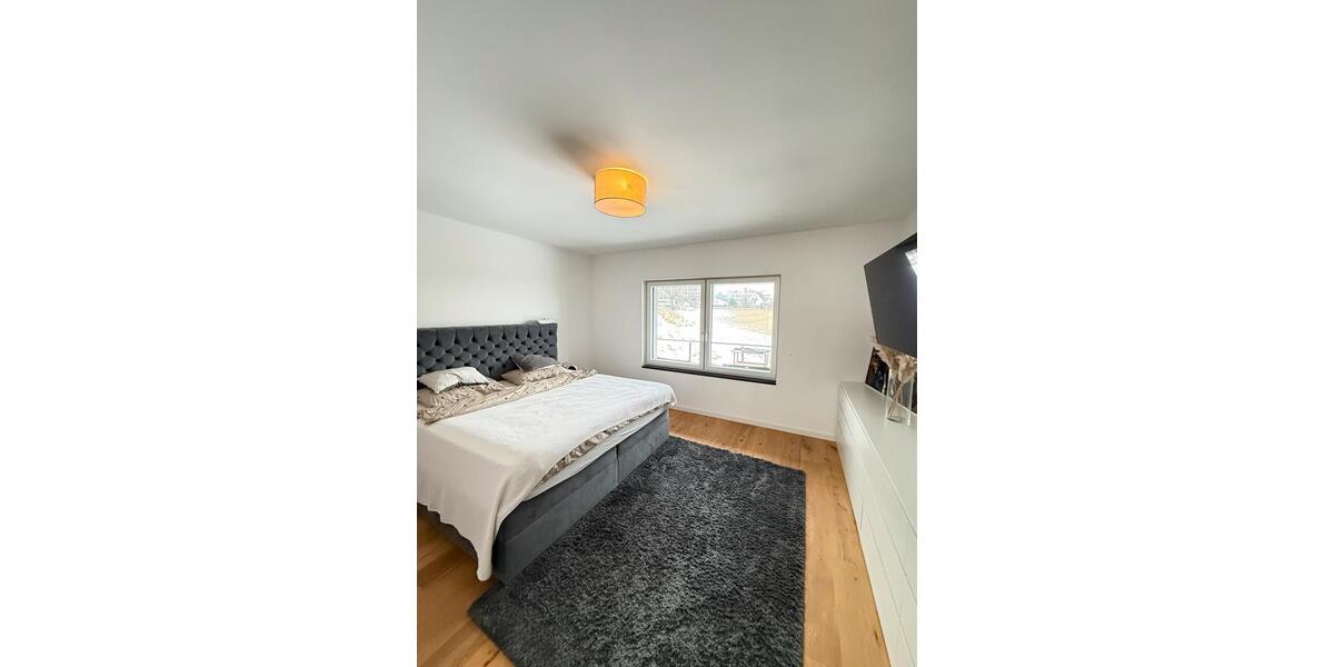 Erdgeschoßwohnung Kumhausen - 3.5 Zimmer, 145 m&sup2;, 1.900&euro; | Angebot:25990720