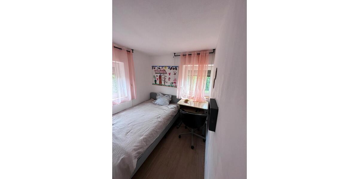 Einfamilienhaus Tiefenbach - 5 Zimmer, 90 m&sup2;, 2.100&euro; | Angebot:25823413