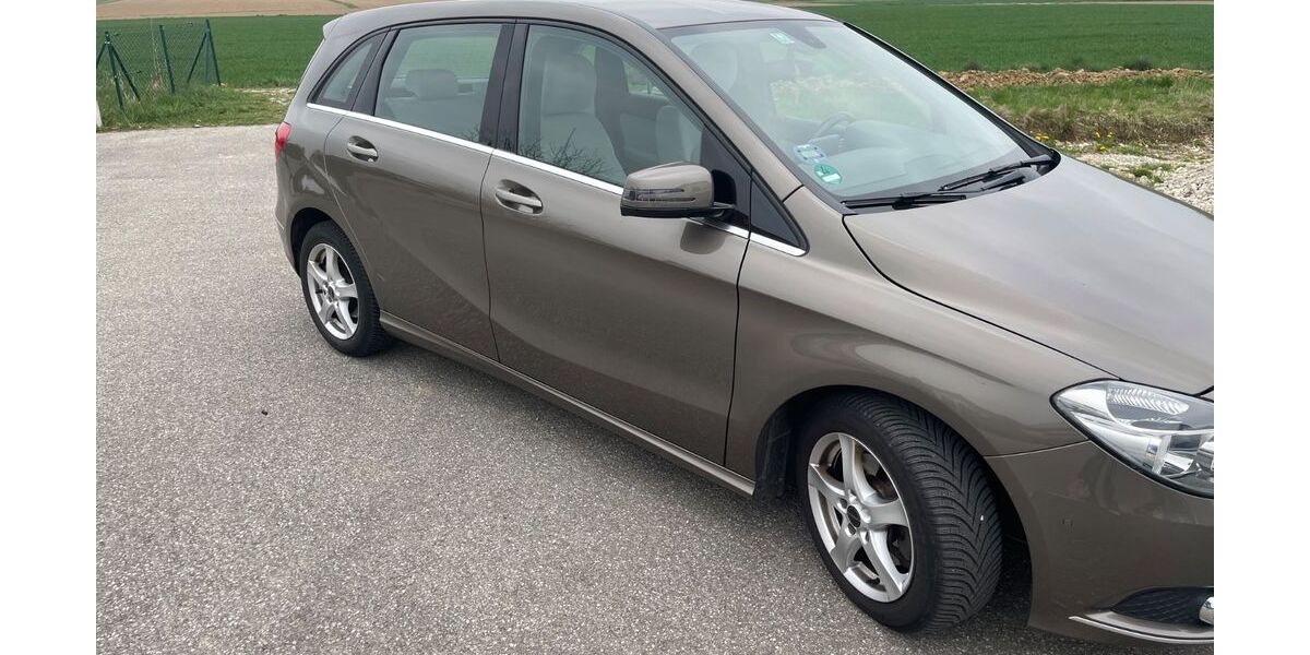Mercedes-Benz B 200 142.000 km 8.200 &euro; Bockhorn 85461