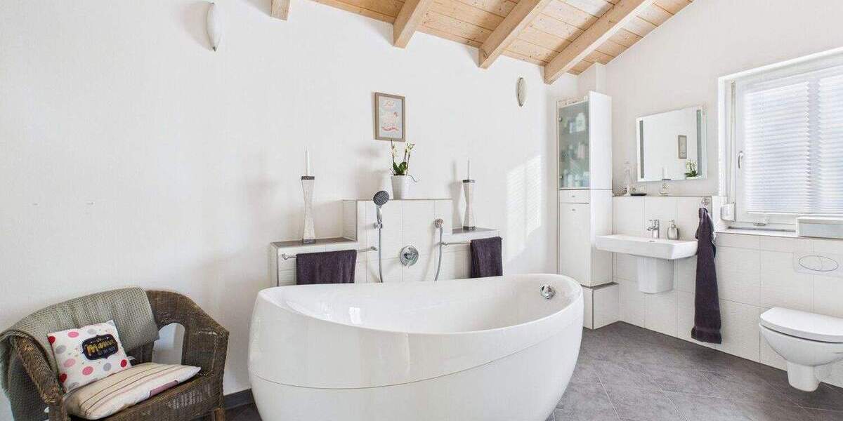 Einfamilienhaus Taufkirchen (Vils) Taufkirchen, Vils - 8 Zimmer, 255 m&sup2;, 865.000&euro; | Angebot:25695146