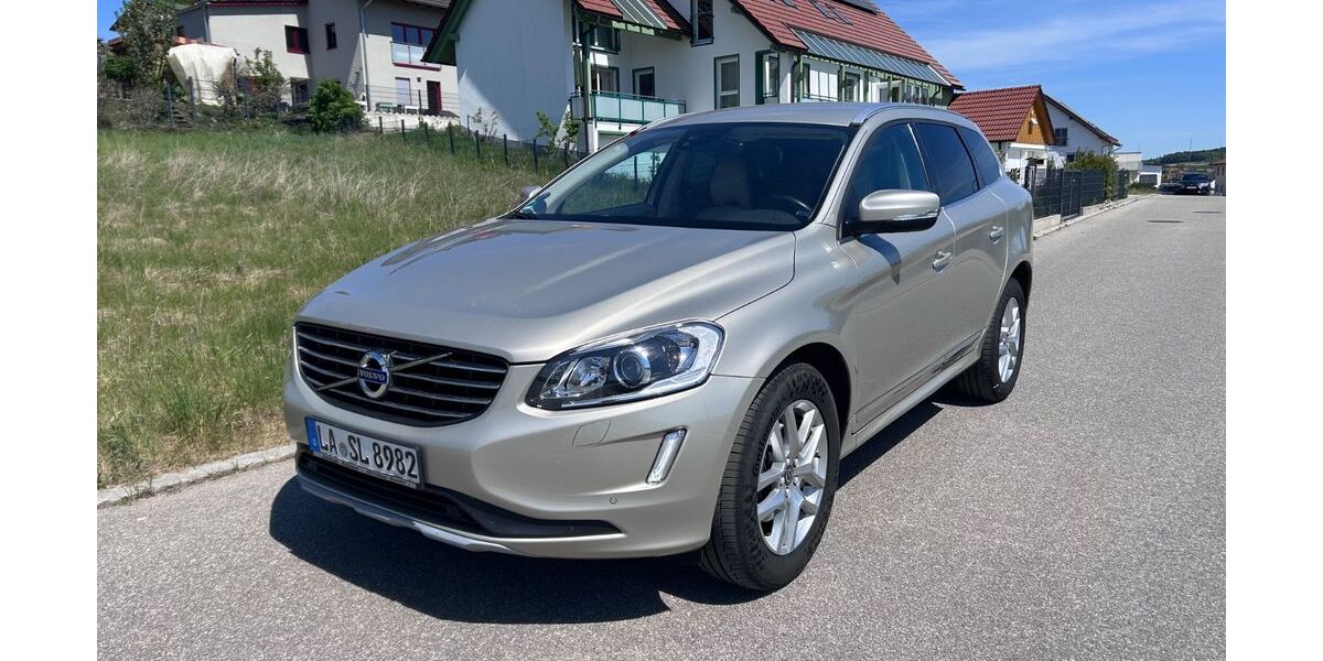 Volvo XC60 124.000 km 21.500 &euro; Neufahrn 84088