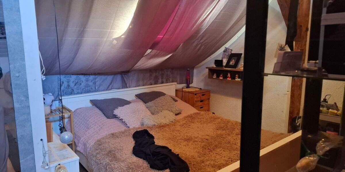 Mehrfamilienhaus, Wohnhaus Geisenhausen - 9 Zimmer, 190 m&sup2;, 349.000&euro; | Angebot:25878605