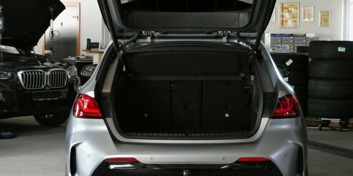 BMW 118i MSport Navi Prof,HUD,Pan.Dach,NP: 59.671 28.500 km 29.290 &euro; Landshut 84030