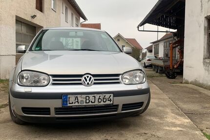 VW Golf 135.000 km 2.990 &euro; Berghofen 84174
