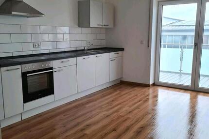 Wohnung Mengkofen - 3 Zimmer, 89 m&sup2;, 915&euro; | Angebot:26042524