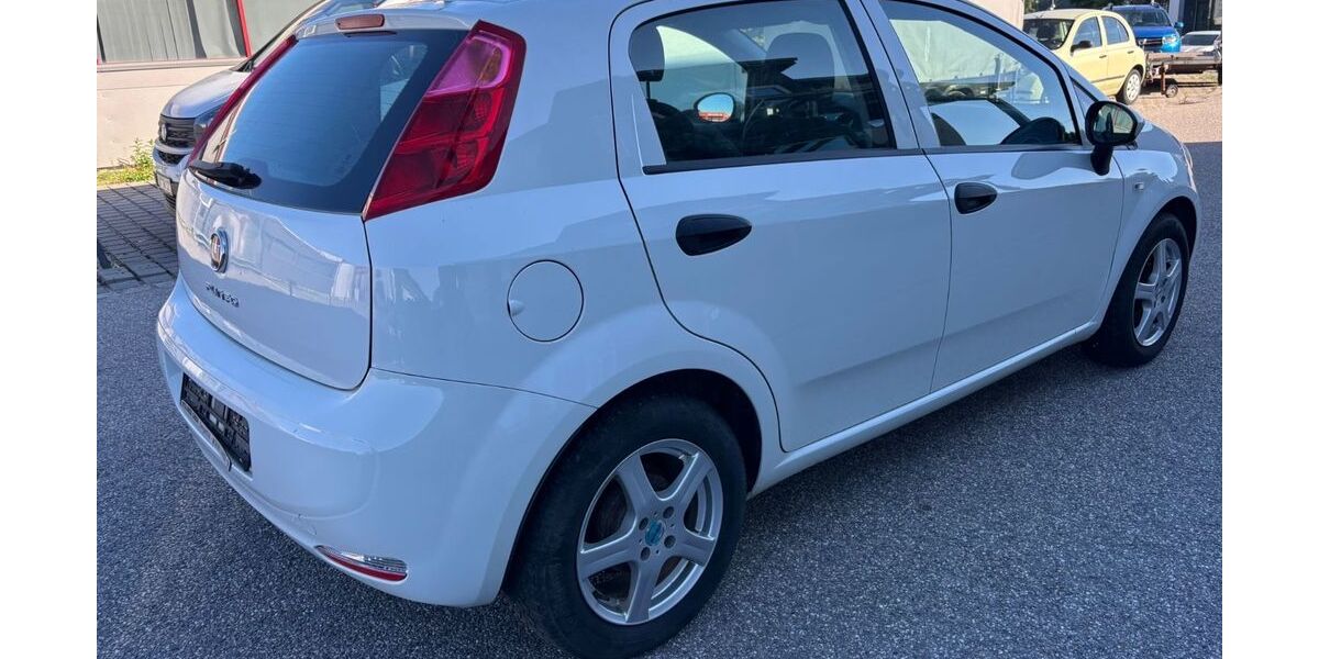 Fiat Punto 240.000 km 2.499 &euro; Ergolding 84030