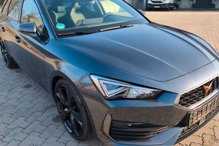Cupra Leon 24.000 km 30.500 &euro; Landshut 84034