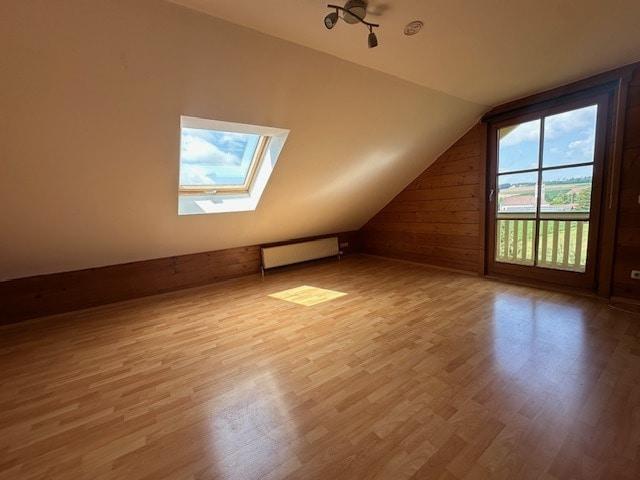 Etagenwohnung Mengkofen - 4 Zimmer, 100 m&sup2;, 890&euro; | Angebot:25420967