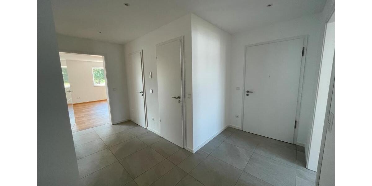 Etagenwohnung Kumhausen - 4 Zimmer, 104 m&sup2;, 1.300&euro; | Angebot:26604798