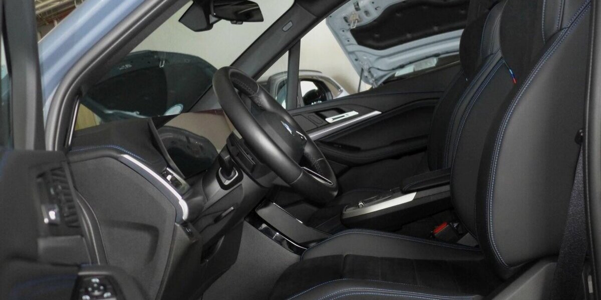 BMW 220 Active Tourer d MSport 360°,HUD,AHK,el.Sitze 21.600 km 31.990 &euro; Landshut 84030