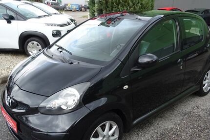 Toyota Aygo (X) 195.000 km 2.590 &euro; Landshut 84030