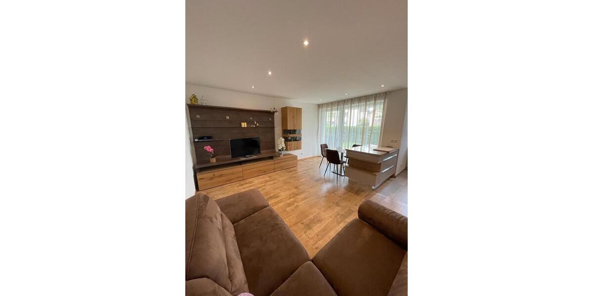 Etagenwohnung Landshut Landshut-West - 3 Zimmer, 79 m&sup2;, 1.380&euro; | Angebot:26412607