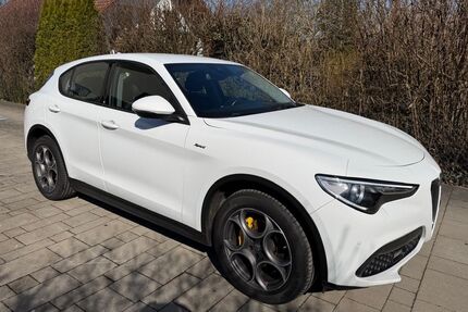 Alfa Romeo Stelvio 89.000 km 22.399 &euro; Ergolding 84030