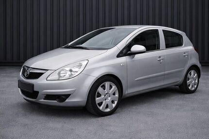 Opel Corsa 176.000 km 2.499 &euro; Bruckberg 84079
