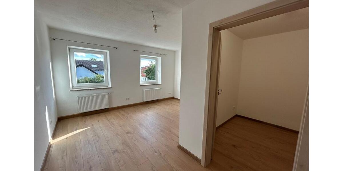 Etagenwohnung Gottfrieding - 2 Zimmer, 85 m&sup2;, 690&euro; | Angebot:26548872