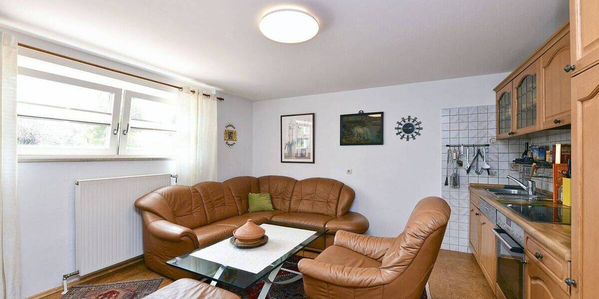 Einfamilienhaus Landshut Achdorf - 7 Zimmer, 350 m&sup2;, 1.150.000&euro; | Angebot:25743789