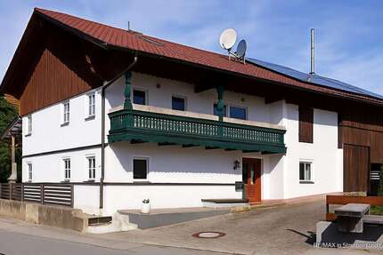 Haus Mallersdorf-Pfaffenberg / Oberellenbach Oberellenbach - 4 Zimmer, 147 m&sup2;, 389.000&euro; | Angebot:26586567