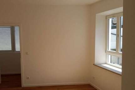 Wohnung Landshut - 3 Zimmer, 78 m&sup2;, 1.210&euro; | Angebot:27325644