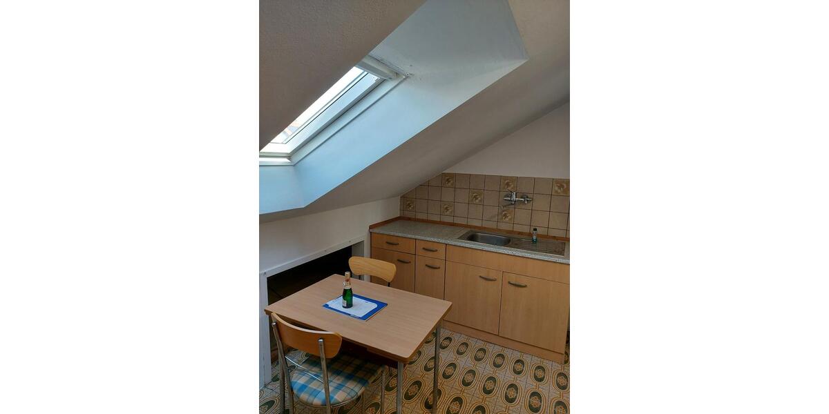 Dachgeschoßwohnung Landshut Landshut-West - 2 Zimmer, 53 m&sup2;, 636&euro; | Angebot:25823272