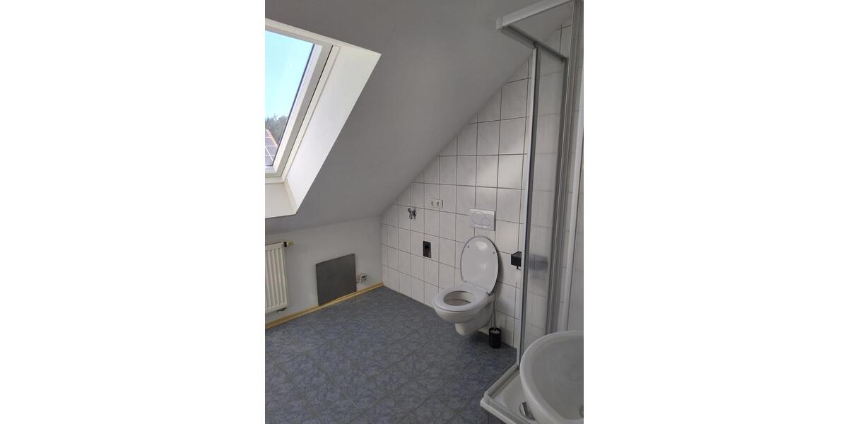 Dachgeschoßwohnung Ergolding - 2 Zimmer, 52 m&sup2;, 710&euro; | Angebot:26619034
