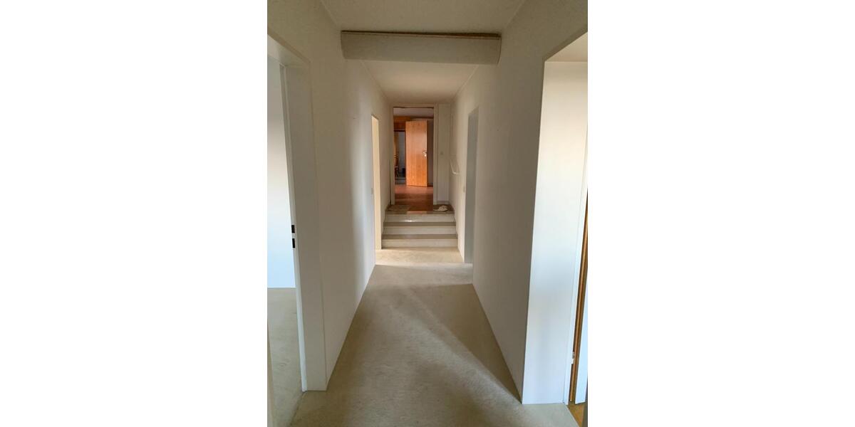 Einfamilienhaus Kumhausen - 7 Zimmer, 190 m&sup2;, 2.000&euro; | Angebot:25977749