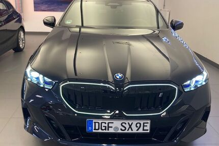 BMW i5 10.100 km 59.900 &euro; Dingolfing 84130