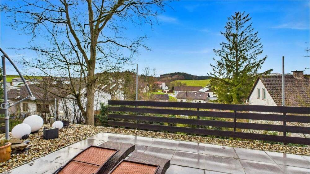 Einfamilienhaus Buch - 8 Zimmer, 236 m&sup2;, 985.000&euro; | Angebot:25744253