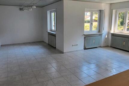 Wohnung Moosthenning - 4 Zimmer, 130 m&sup2;, 1.250&euro; | Angebot:26630175