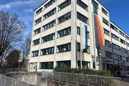 Gewerbeobjekt Landshut Industriegebiet - 1 Zimmer, 158 m&sup2;, 2.800&euro; | Angebot:25687231