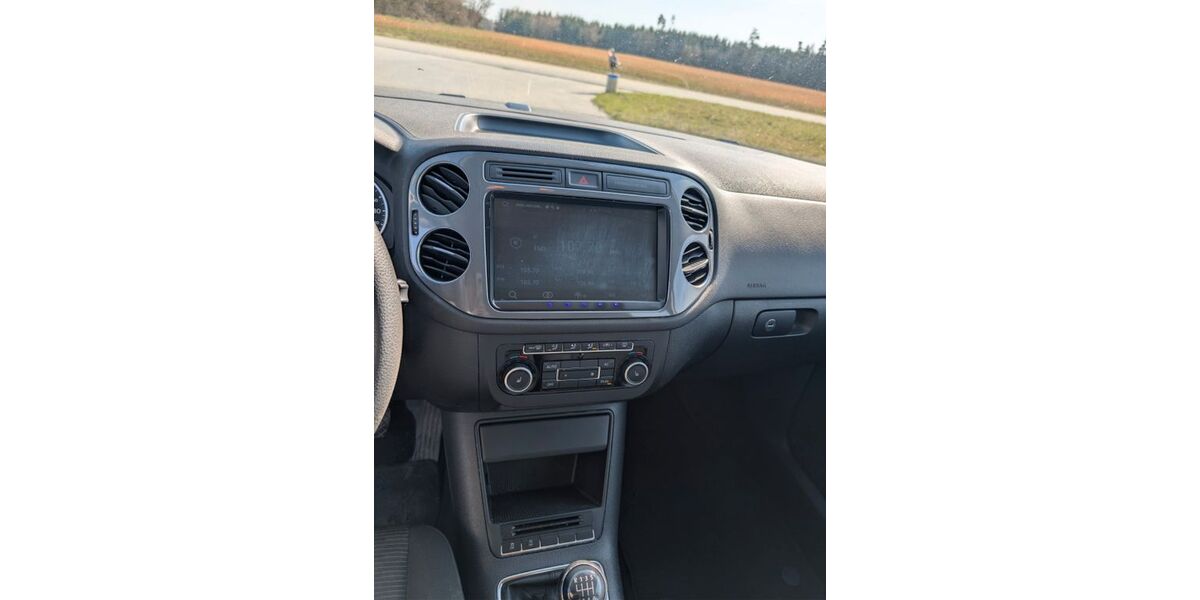 VW Tiguan 195.000 km 5.800 &euro; Marklkofen 84163