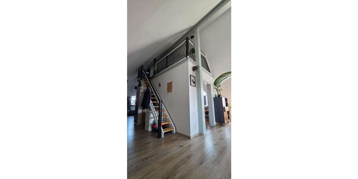 Dachgeschoßwohnung Geisenhausen - 2 Zimmer, 75 m&sup2;, 800&euro; | Angebot:25945300