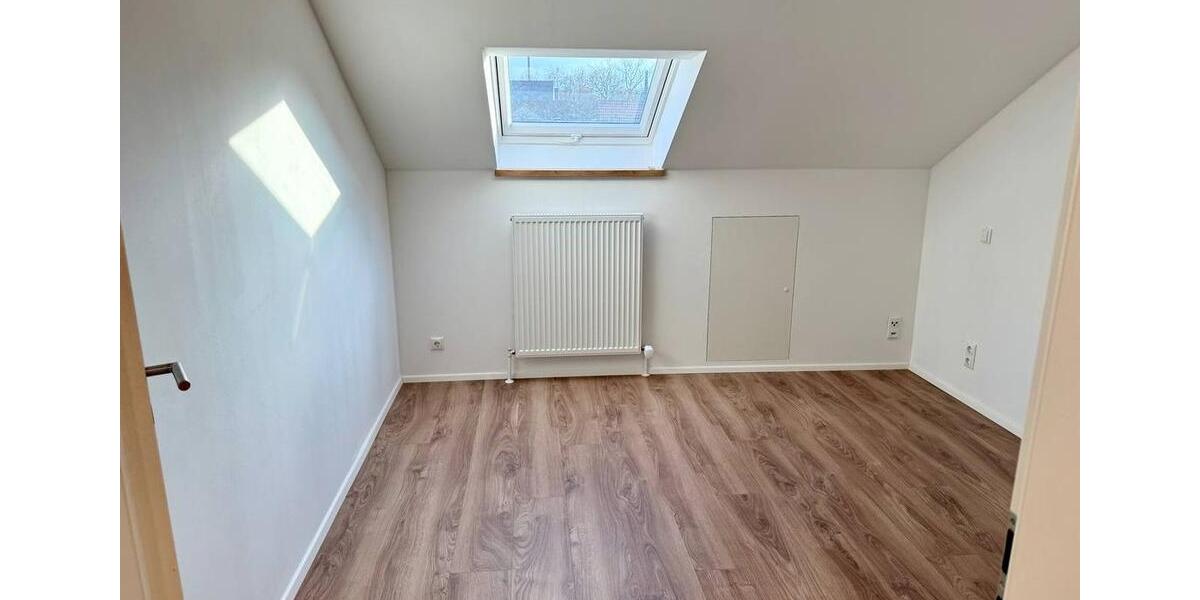 Dachgeschoßwohnung Dorfen - 2 Zimmer, 50 m&sup2;, 750&euro; | Angebot:27617654