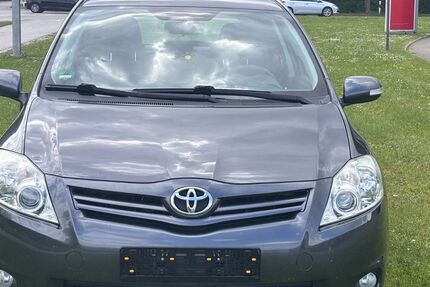 Toyota Auris 112.000 km 8.200 &euro; Landshut 84036